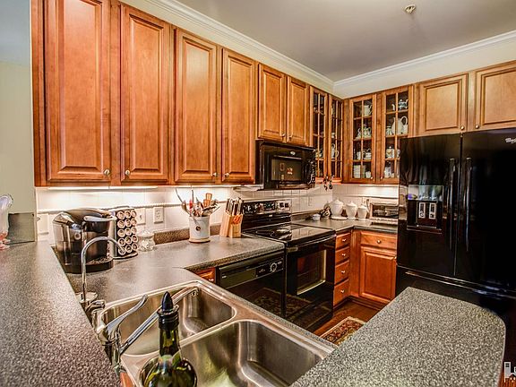 3rd image of 3802 River Front Pl Unit 103