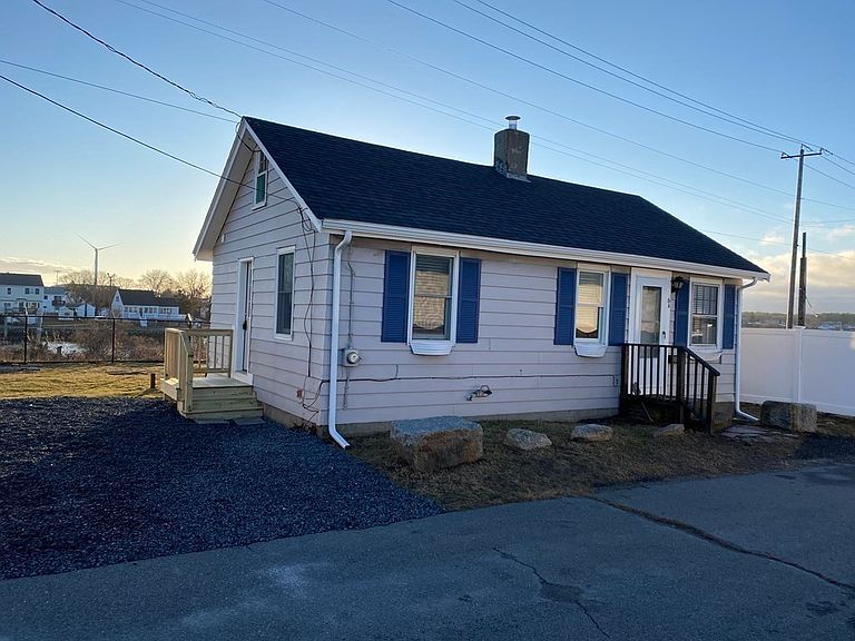 6 Main St Buzzards Bay, MA, 02532 Apartments for Rent Zillow