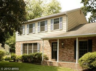 852 Twin Harbor Dr, Arnold, MD 21012