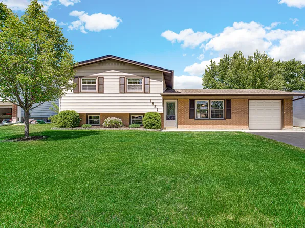 1551 Spruce Ave, Hanover Park, IL 60133