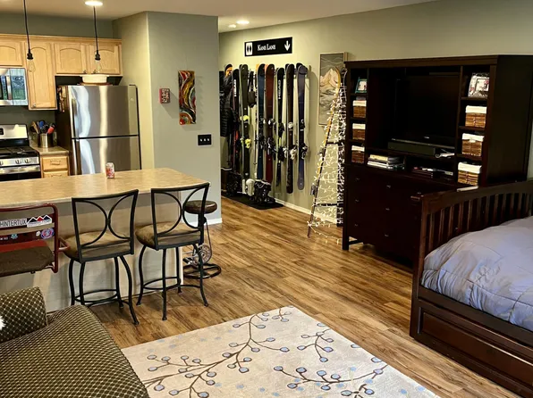 244 Olympic Mountain Loop #306, Girdwood, AK 99587