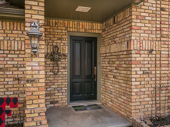 3rd image of 7523 Tripp Ave