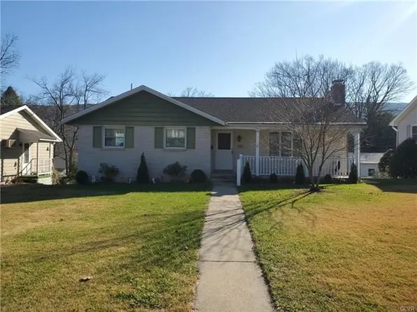 852 E Princeton Ave, Palmerton, PA 18071