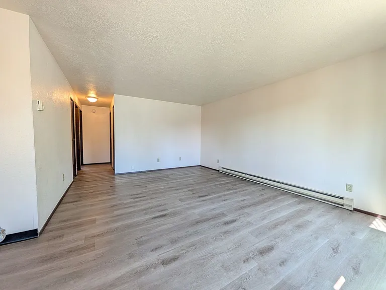 Chelsea Manor Apartments — Photo 52