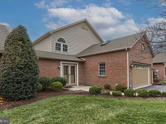 2nd image of 688 Heiden Dr