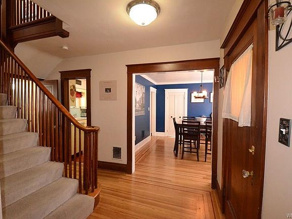 4th image of 665 Parkside Ave