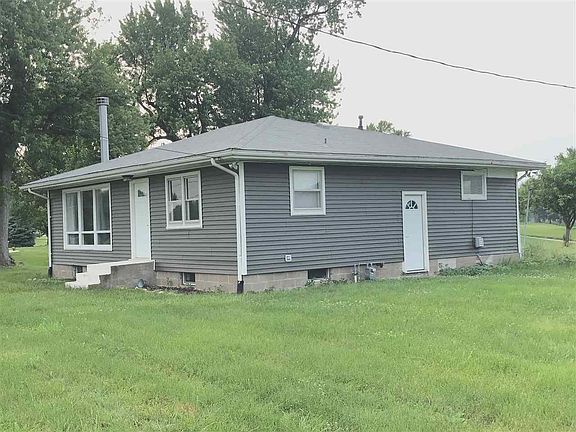 2nd image of 566 Oakwood Cir