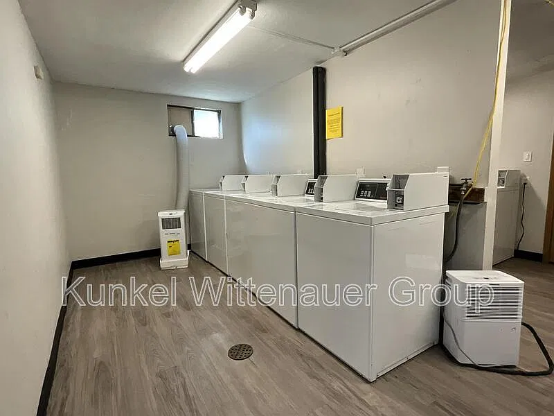 2 bed, 1.0 bath, 900 sqft, $775 — Photo 4