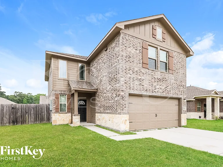 15141 Meadow Gln S — Photo 2