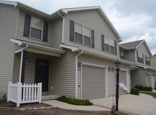 3448 Stoneway Ct, Champaign, IL 61822