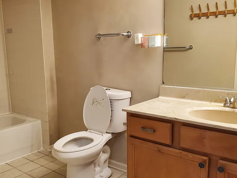 700 Mill Cir — Photo 5