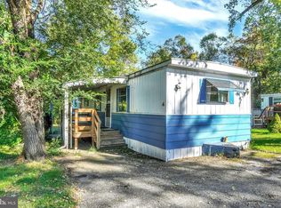 539 Pine Dr, Columbia, PA 17406