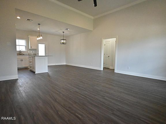 4th image of 134 Grand Rue