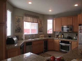 928 W Alba Ct, Santa Maria, CA 93458