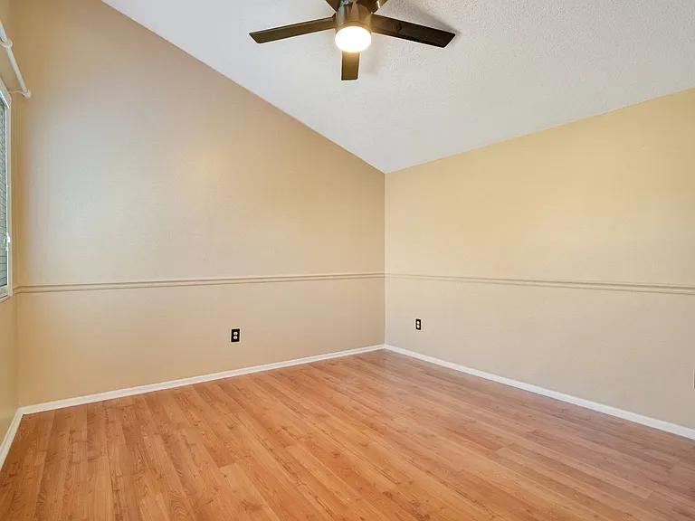 110 N Deerwood Ave — Photo 14