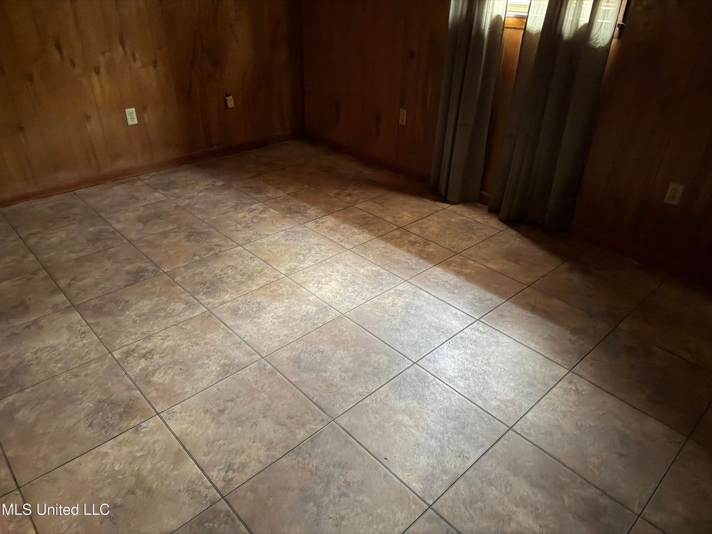 358 Holmes Rd, Jayess, MS - More