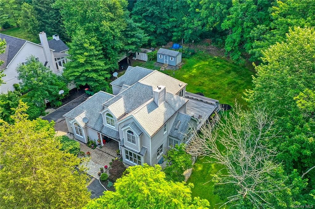 37 Coachlight Drive, Poughkeepsie, NY 12603 MLS H6255521 Zillow