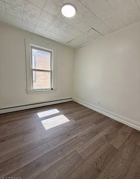 123 Clark Pl — Photo 10