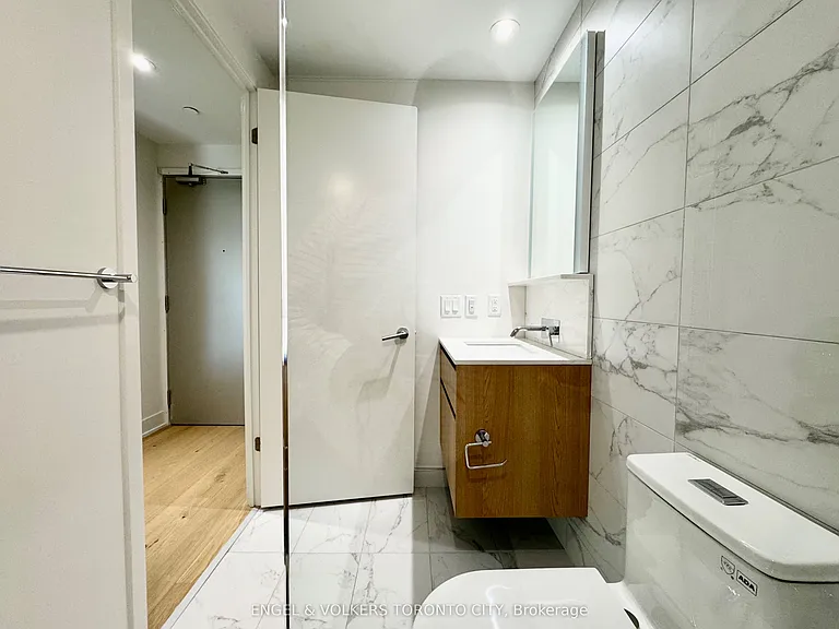 322 Dupont St #207 — Photo 13