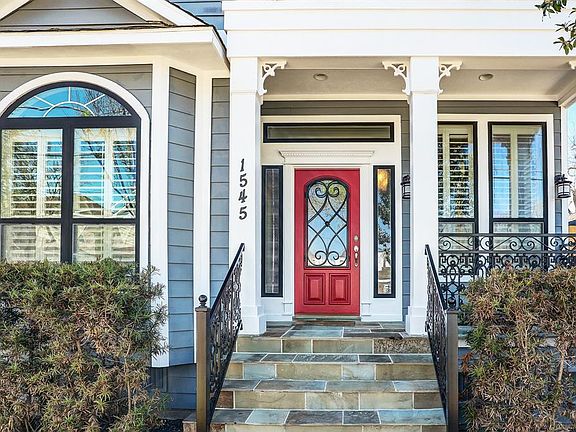 Stunning Heights home located near the hike/bike trail and many neighborhood shops and restaurants!