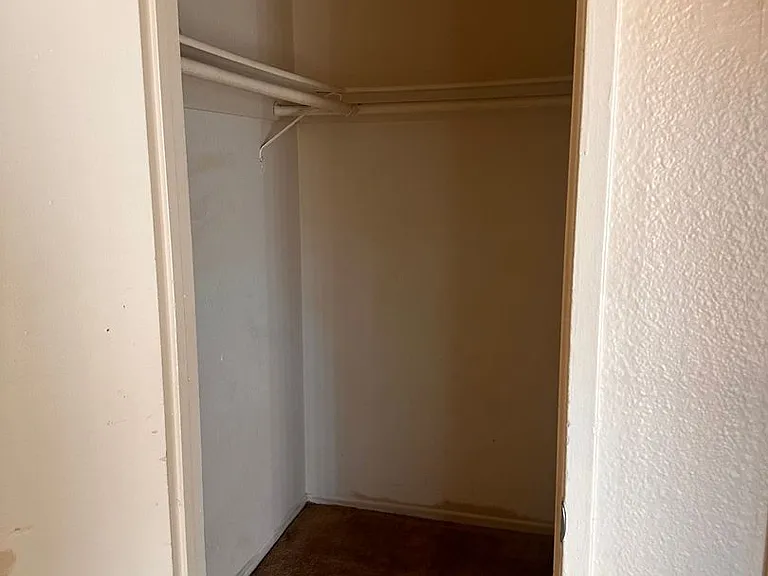 1490GU — Photo 8