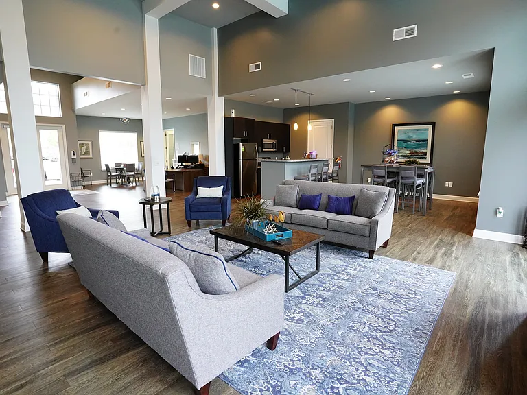 Whether you're working, relaxing, or anything in between, our clubhouse flows with your day_coffee to kitchen to quiet focus.