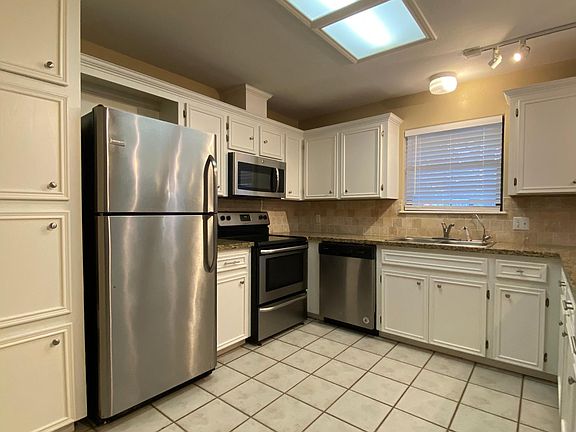 5th image of 6704 N 7th Ct