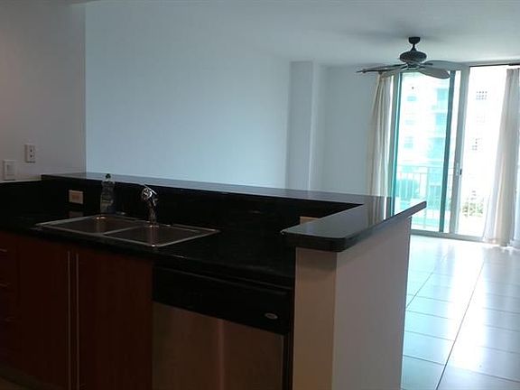 3rd image of 610 Clematis St APT 403