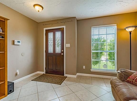 3rd image of 1517 Ashwood Ct