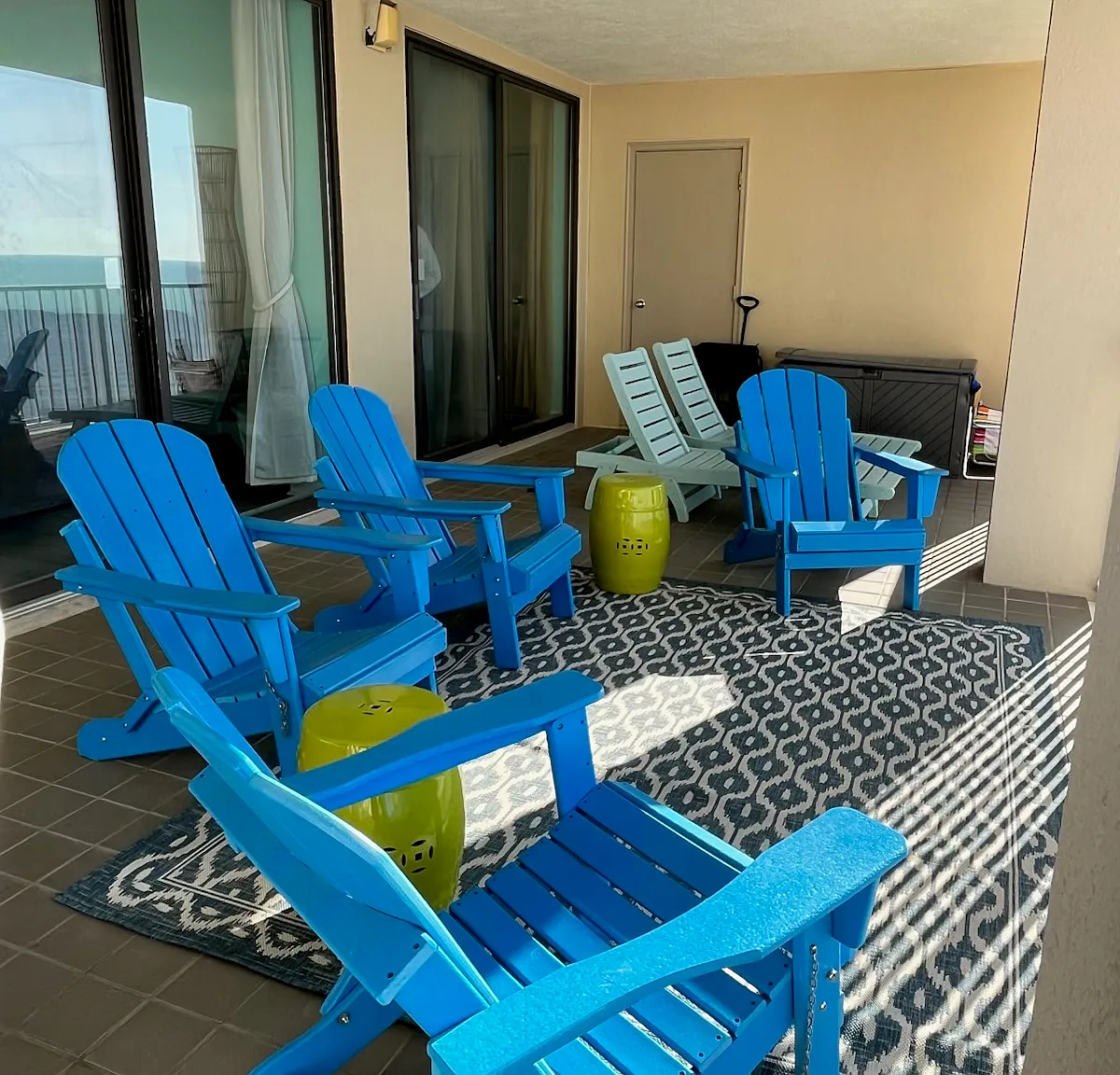 3 bed, 1266 sqft, $4,250 — Photo 4