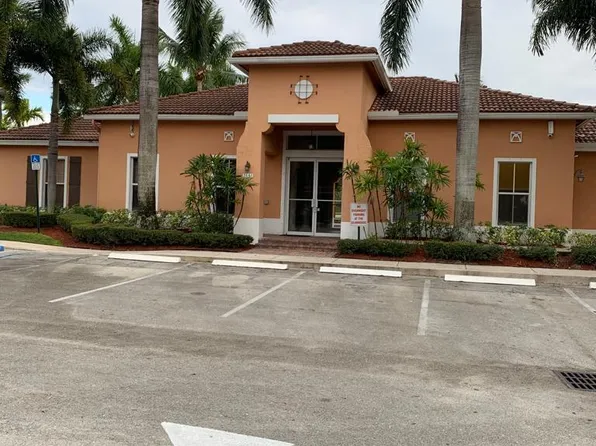 3549 Forest Hill Blvd APT 25, Palm Springs, FL 33406