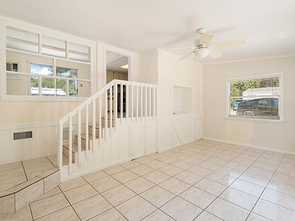 4th image of 271 Ryan Ave