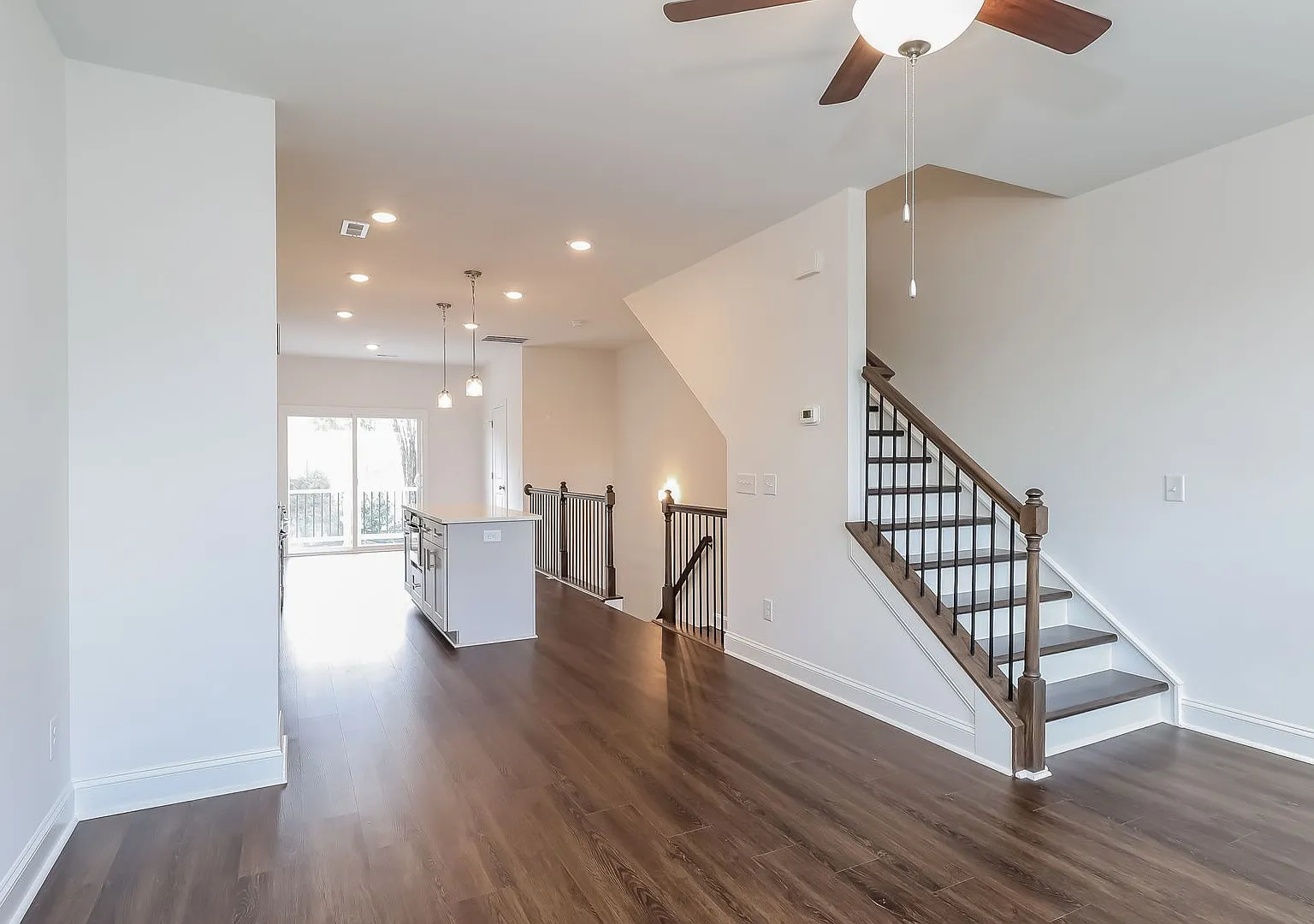 3-Bedroom, 3.5 Bath Townhome for Rent in Charlotte, NC | Attached Garage & Modern Kitchen — Photo 4