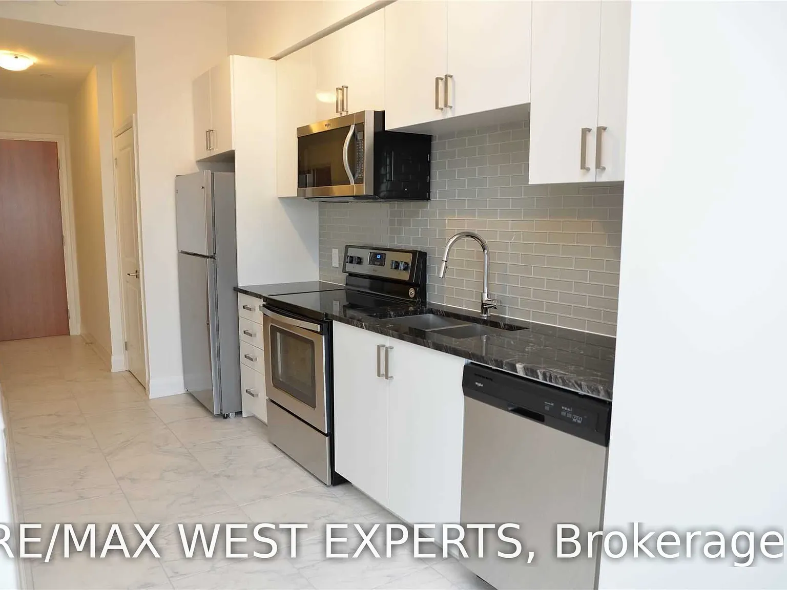 1 bed, $2,300 — Photo 3