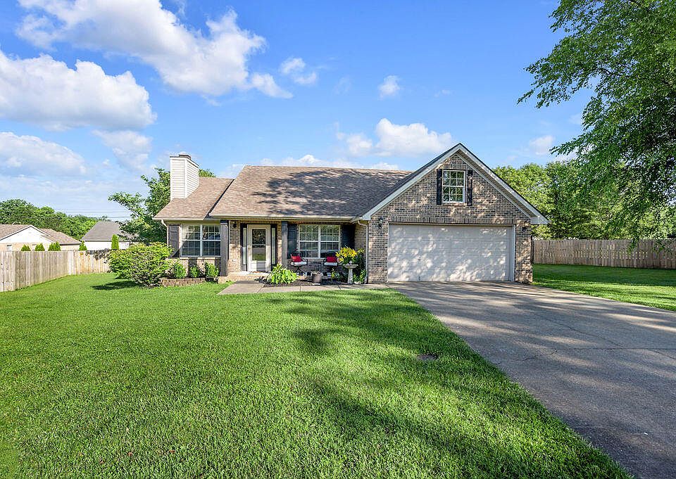 1st image of 121 Caffrey Ct