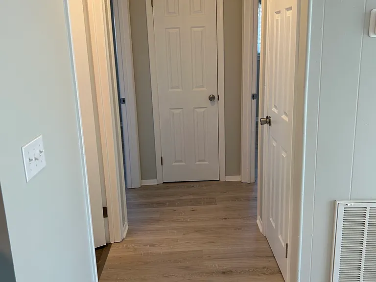 33 Phillips Dr #B — Photo 5