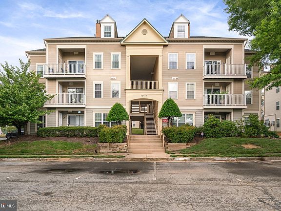 3rd image of 13615 Garfield Pl APT 101