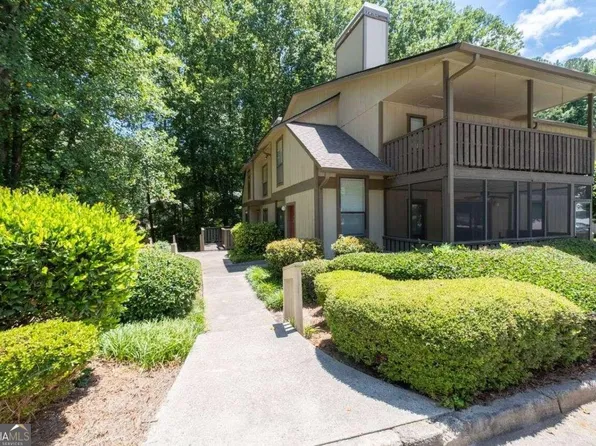 1203 Woodcliff Dr, Sandy Springs, GA 30350