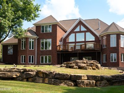 2019 Shagbark Ln, Louisville, KY, 40245