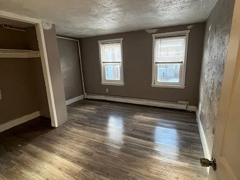 215 E High St — Photo 6