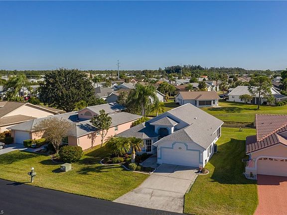 2nd image of 3821 Sabal Springs Blvd