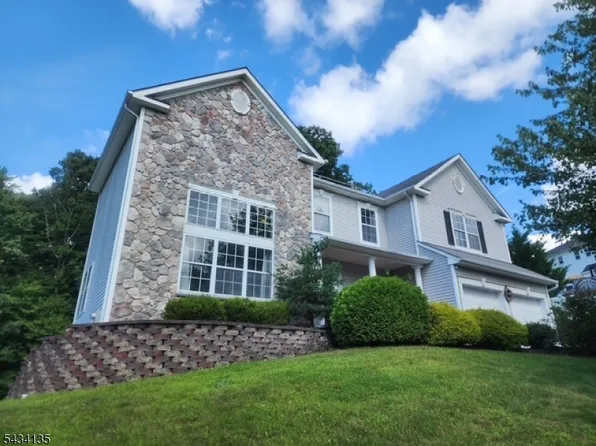 102 Black Oak Trail, Jefferson Twp., NJ 07849
