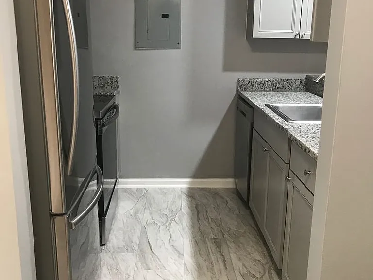 1511 Graduate Ln #4 — Photo 14