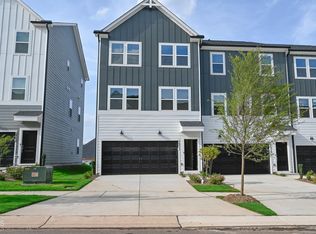1511 Tamarisk Ln, Durham, NC 27703