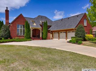 8 Lake Forest Blvd SW, Huntsville, AL 35824