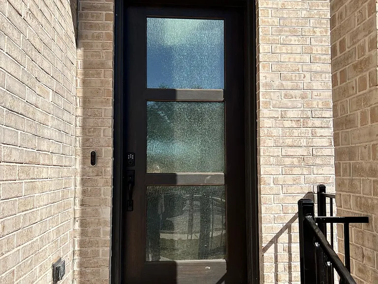 832 Azul Lagoon Dr — Photo 2