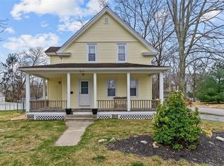 314 Potters Ave, Warwick, RI 02886