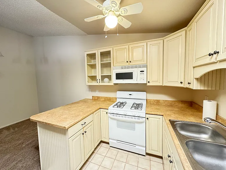 126 Jericho Circle Gln — Photo 10