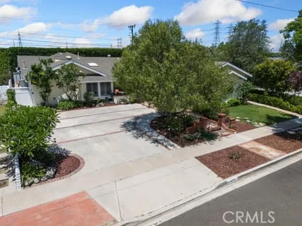 11791 Martha Ann Dr, Los Alamitos, CA 90720