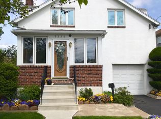 9230 Gillespie St, Philadelphia, PA 19114